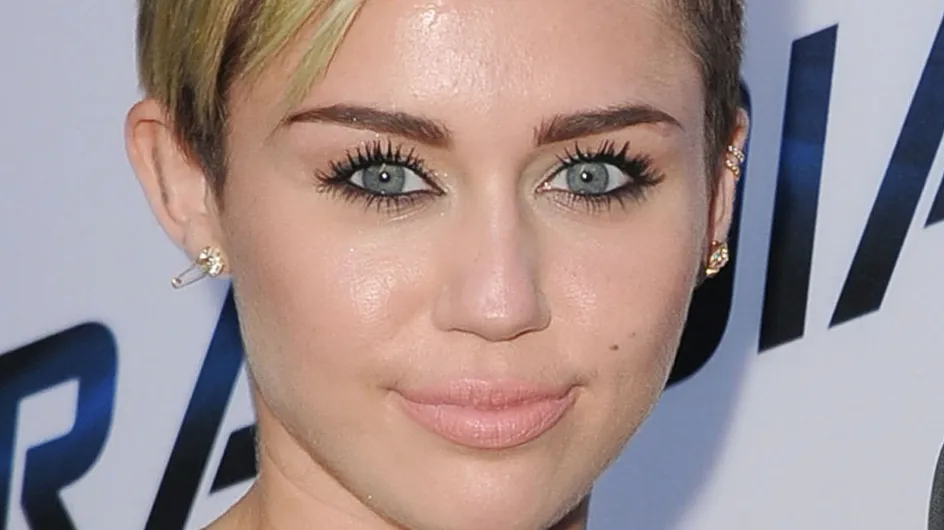 Miley Cyrus : Un nouveau tatouage étrange (Photos)