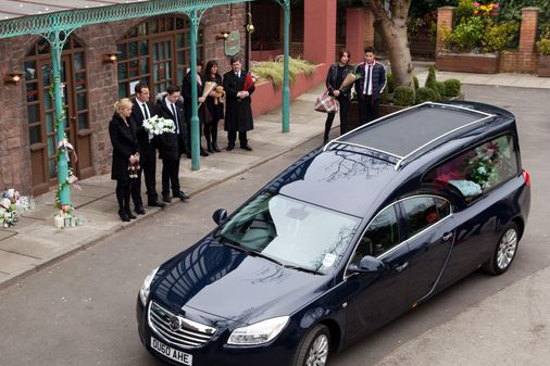 Diane tells Sinead she's not welcome to the funeral
