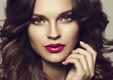 Tutorial de maquillaje: Cómo llevar el rojo de labios perfecto Tutorial de maquillaje: Cómo llevar el rojo de labios perfecto