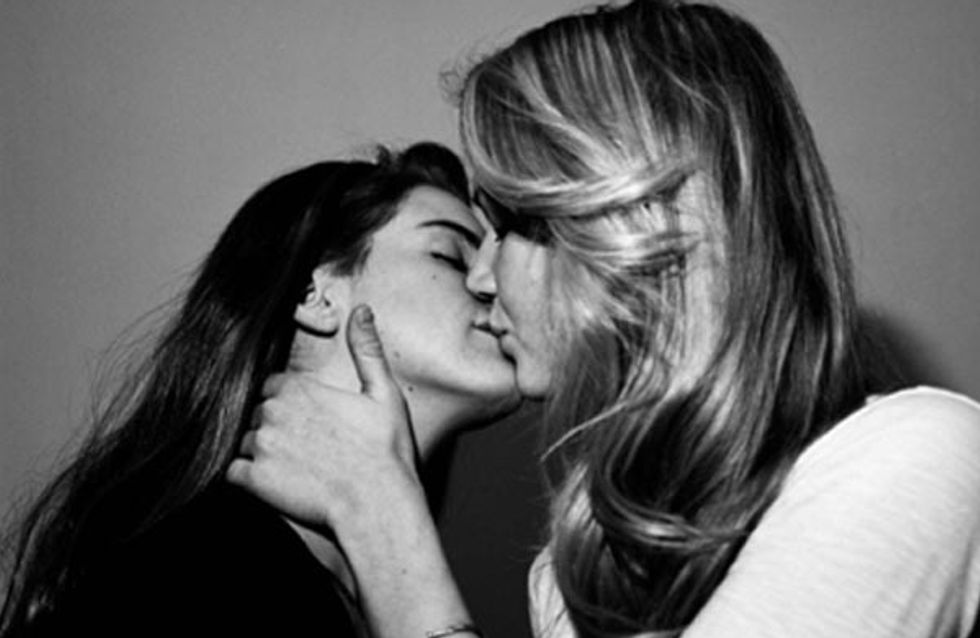 Is This A Photo Of Lana Del Rey And Jennifer Lawrence Making Out?
