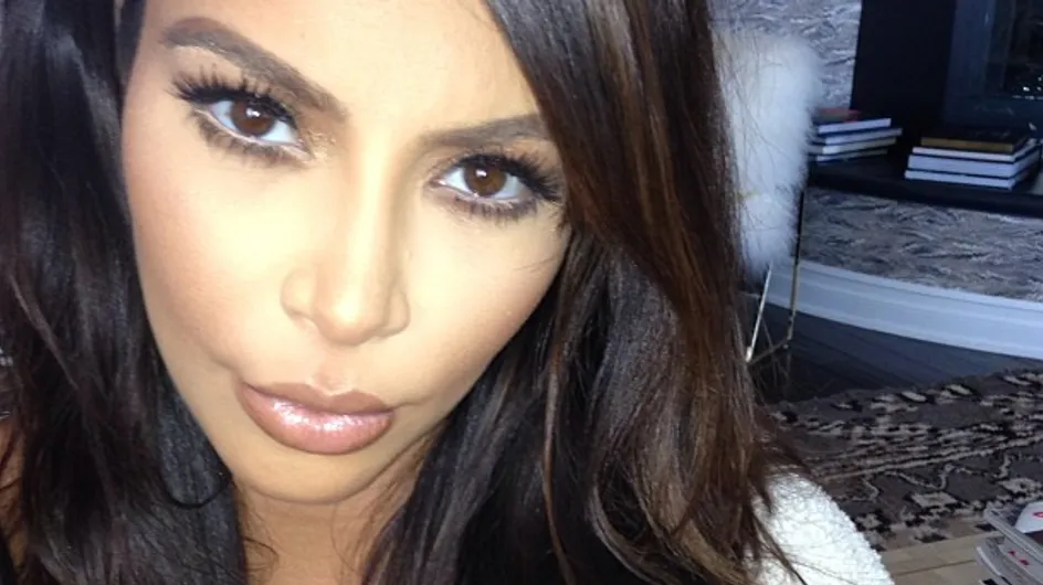 Kim Kardashian : Elle passe à la frange (photos) !