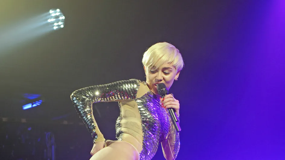 Miley Cyrus sobrepasa la estrecha línea entre lo erótico y lo sexual