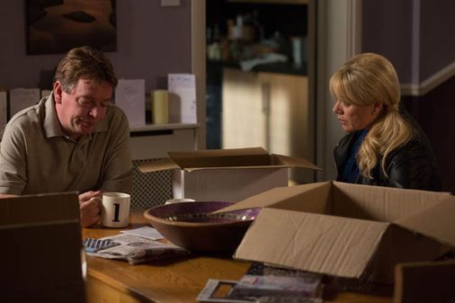 Phil and Sharon panic about Ian