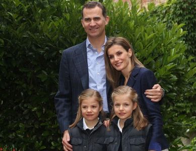 Los Príncipes de Asturias junto a sus hijas Leonor y Sofía