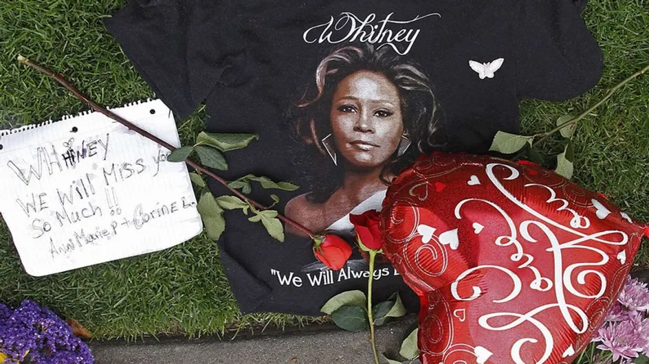 La muerte de Whitney Houston despierta a sus fans