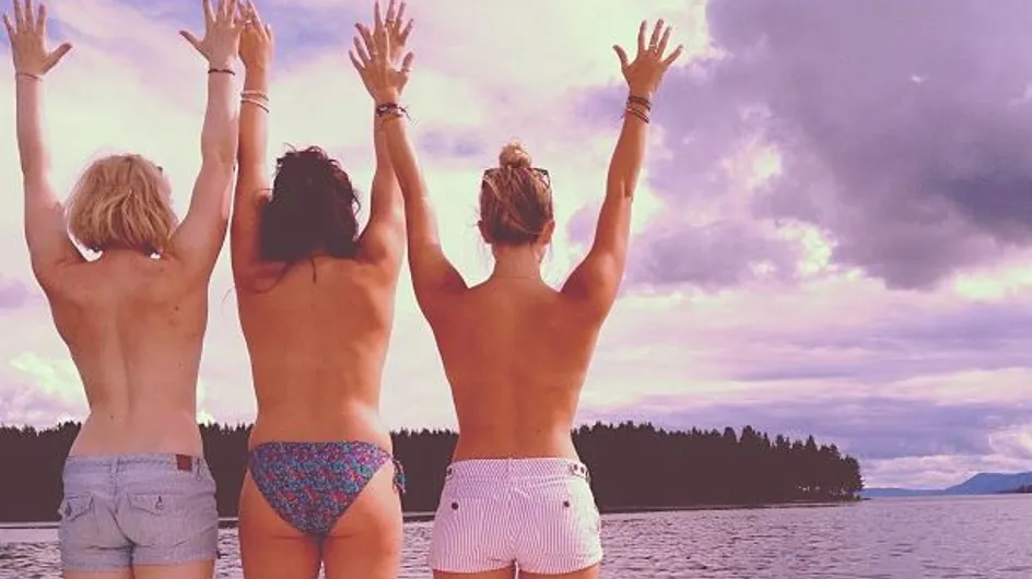 Topless tour : le défi de trois jeunes femmes pour accepter leurs corps (Photos)