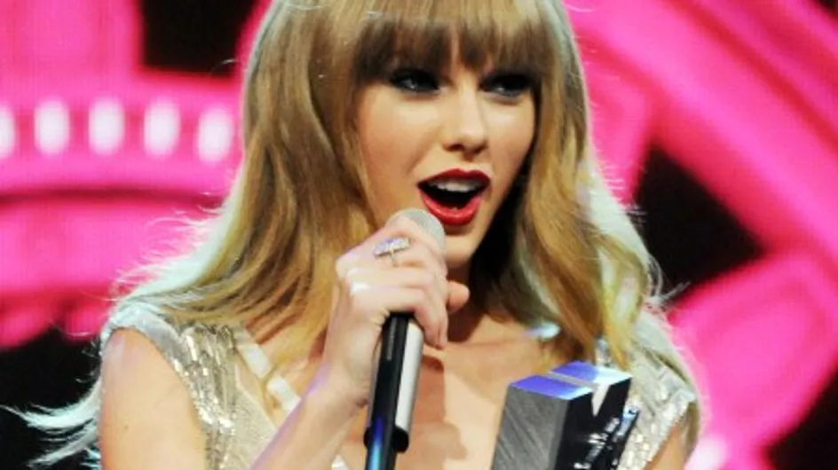 Taylor Swift y Justin Bieber hacen triplete en los MTV Awards