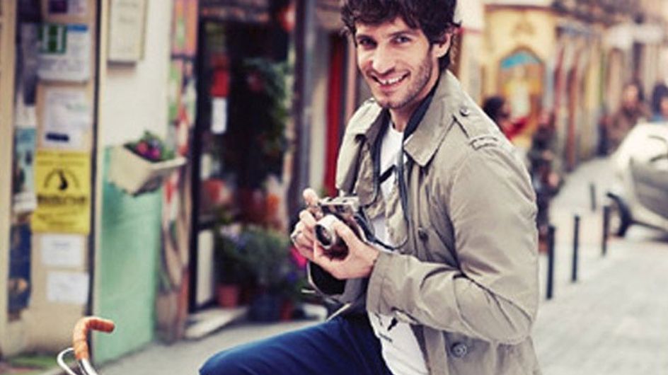 Quim Gutiérrez se pasea por Madrid como imagen de Reebok