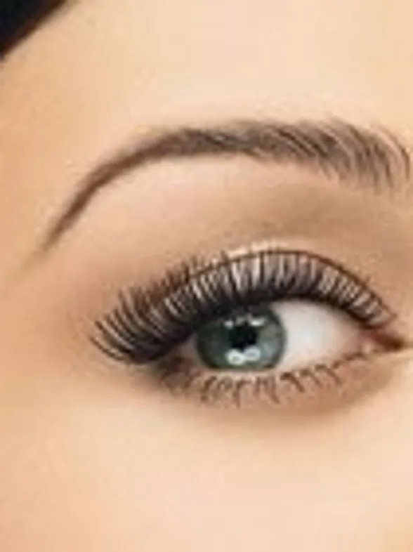 ¿Cómo depilarse las cejas?