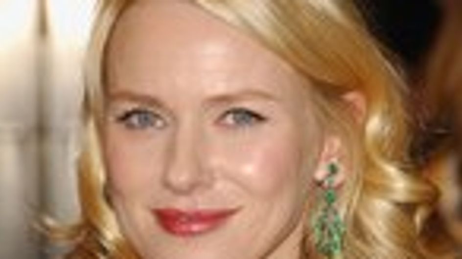Naomi Watts con pendientes Boucheron
