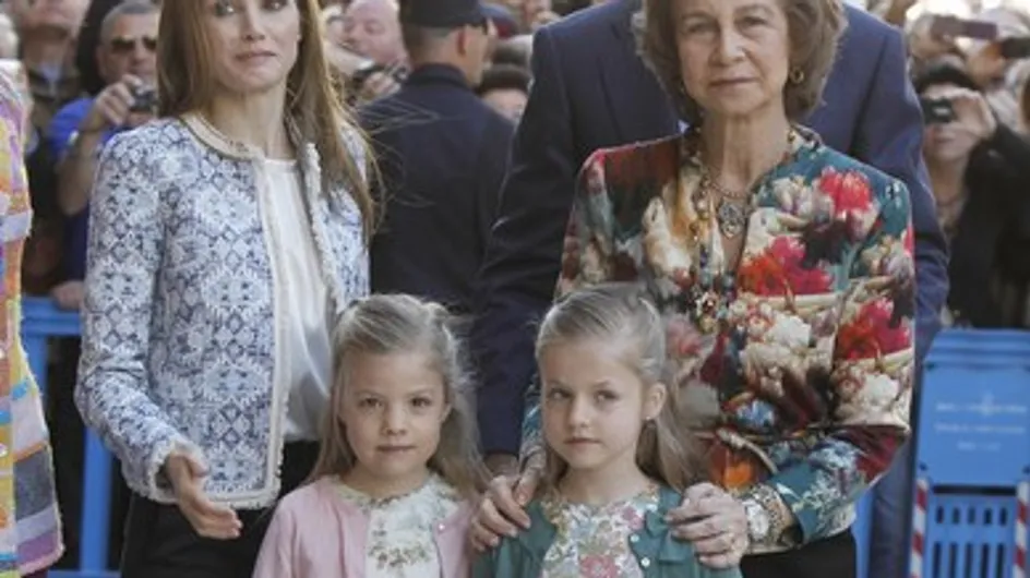 Doña Letizia apuesta por un look 'low cost' para la Misa de Pascua