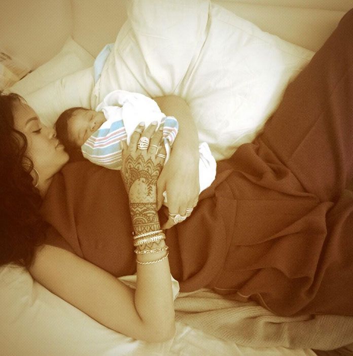 Rihanna Presume De Bebe En Las Redes