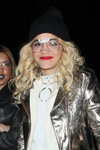 Rita Ora - Rostro ovalado