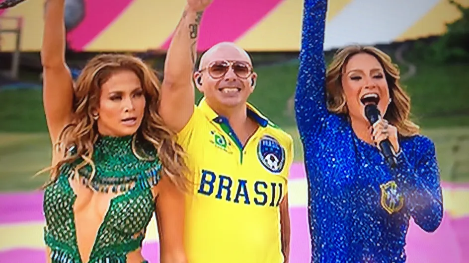 Coupe du Monde : Jennifer Lopez, Pitbull et Claudia Leitte enflamment le Brésil (Photos)