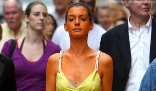 22 Stages Every Girl Goes Through With Fake Tan