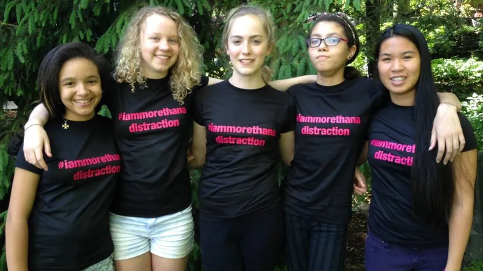 « Je suis plus qu’une distraction » : Quand des étudiantes réclament le droit de porter des shorts