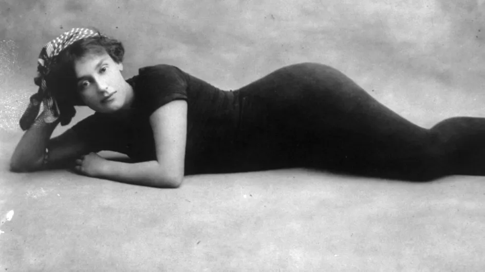 Annette Kellerman, defensora del bañador ajustado y arrestada por ello en 1907