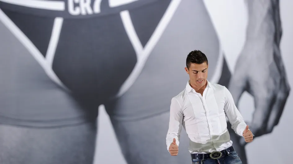 Cristiano Ronaldo lanza su primera colección de camisas... y hemos pensado cómo podrían ser