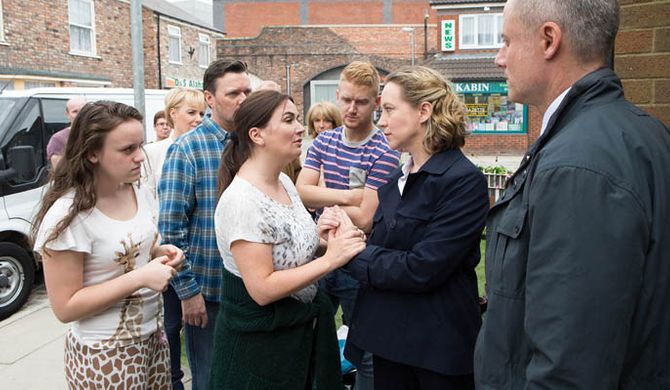 Neil confronts Steve to Andrea’s horror