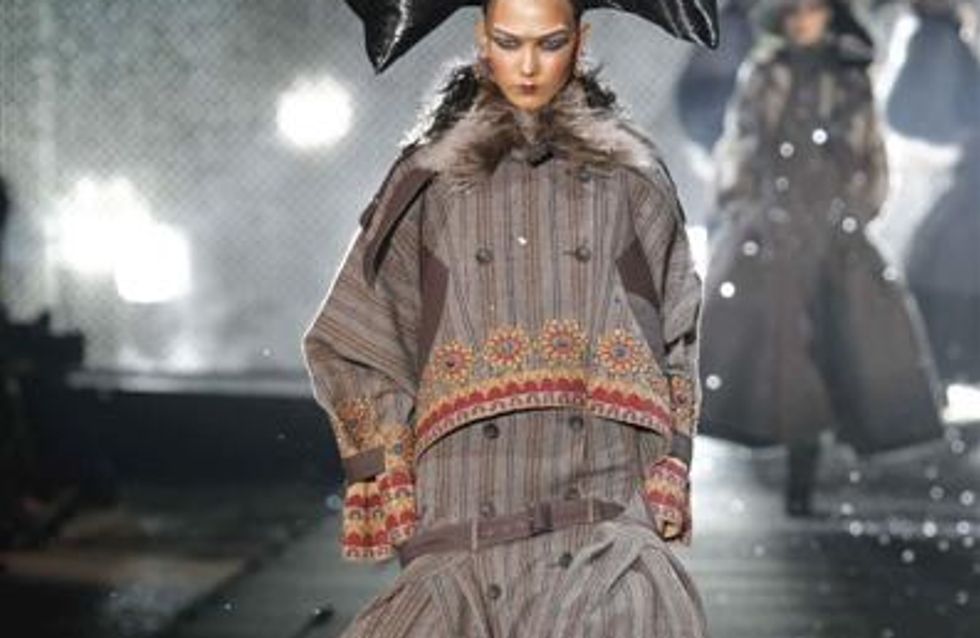 Paris Fashion Week A/W 10 : John Galliano catwalk report