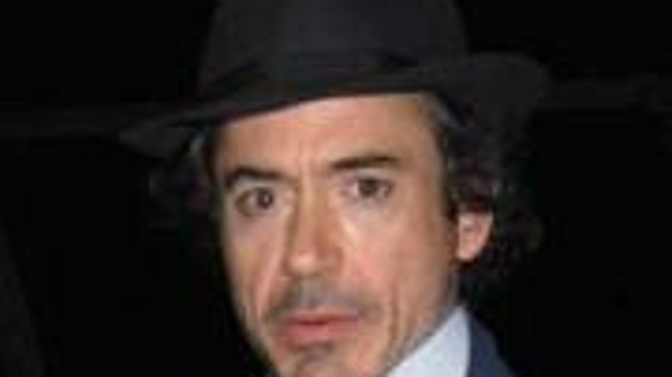 Robert Downey Jr won't quit smoking