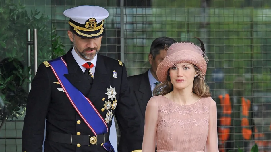 Letizia repite el look de la boda de los Duques de Cambridge durante su visita a Santiago