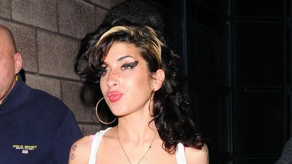 Amy Winehouse : à l’hôpital à cause de ses faux seins !