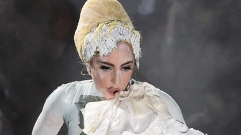 Lady Gaga en combi-string en dentelle !