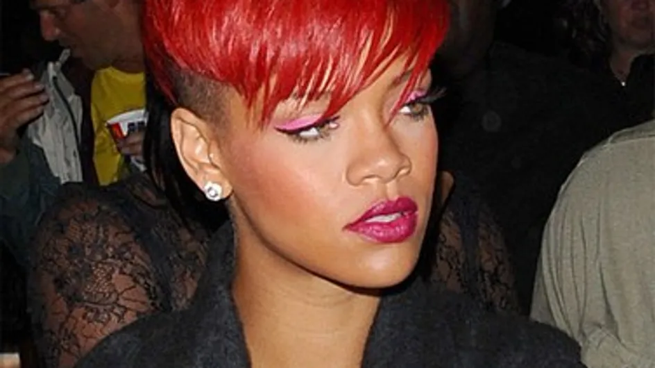 Vidéo : Rihanna girly et dark pour "Who's That Chick !"