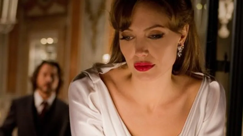 Angelina Jolie : les secrets de sa bouche pulpeuse