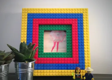 Cadre briques Lego Mécanique - burette à huile - Les Portraits de Felie