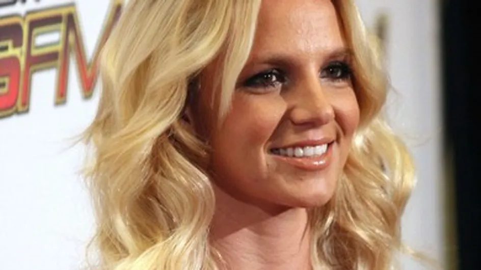 Britney Spears offre une lap dance à son boyfriend devant ses enfants