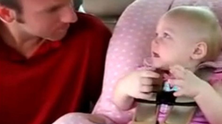 Was dieses Baby seinem Papa erzählt, ist einfach UNGLAUBLICH süß!!!