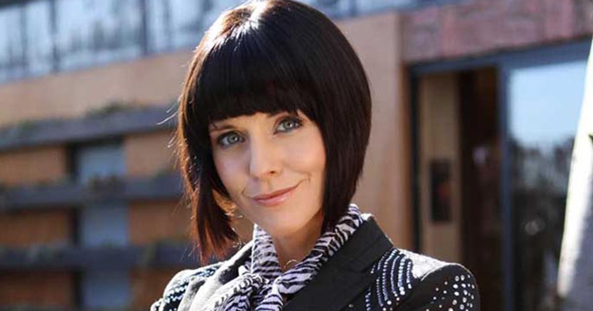 Cindy plans to run away with Rhys