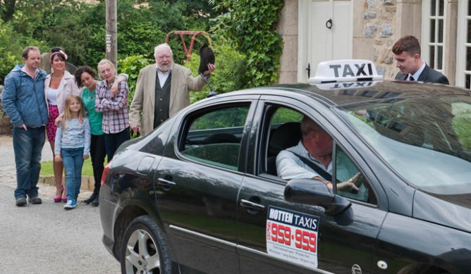 Charity makes a big mistake by lending Robbie her sat nav