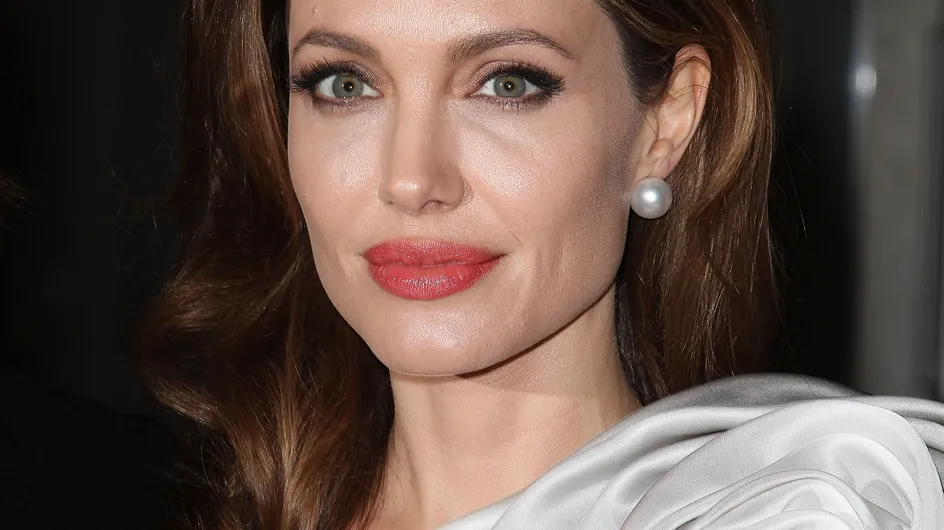 Angelina Jolie : Que sait-on de sa robe de mariée ?