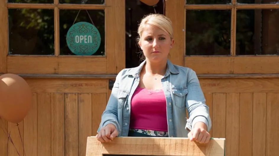 Hollyoaks 11/09 – Esther embarks on her new business venture