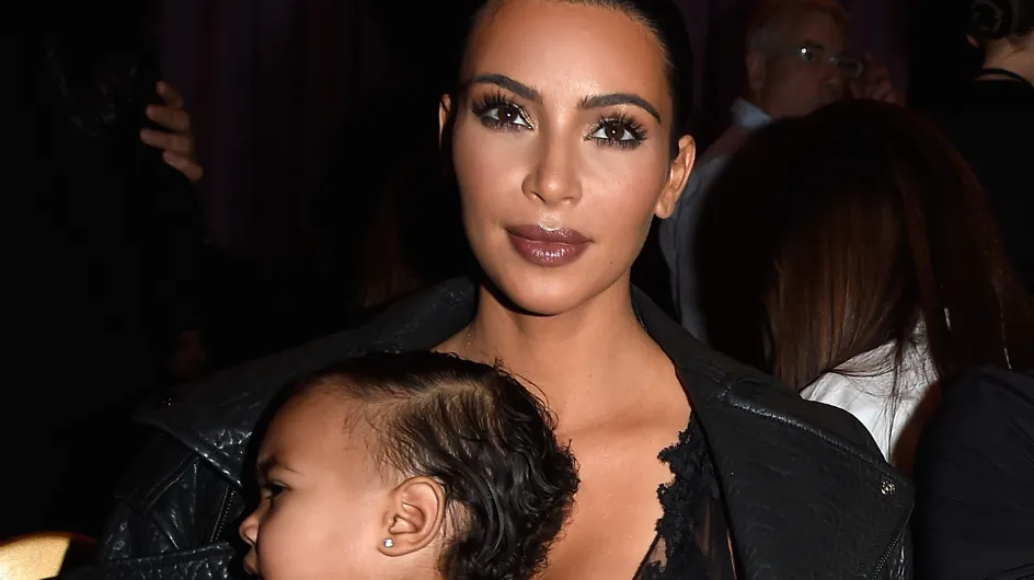 Kim Kardashian et North West : Mère et fille assorties au défilé Givenchy (Photo)