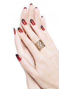 vernis a ongle louboutin
