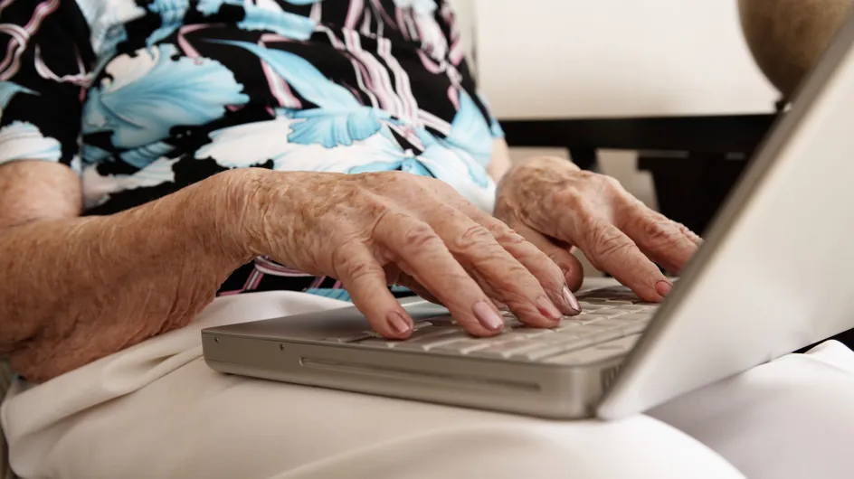 Une mamie de 114 ans obligée de mentir sur son âge pour s’inscrire sur Facebook