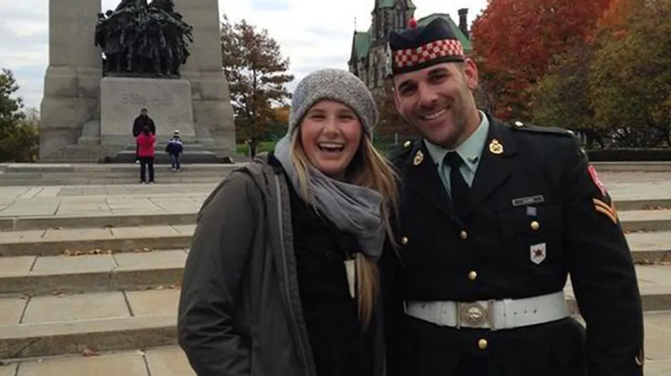 Ottawa : Une touriste publie son selfie avec le soldat tué et émeut les réseaux sociaux