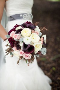 Autumn Wedding Flowers: Bridal Bouquet Inspiration