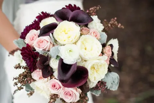 Autumn Wedding Flowers: Bridal Bouquet Inspiration