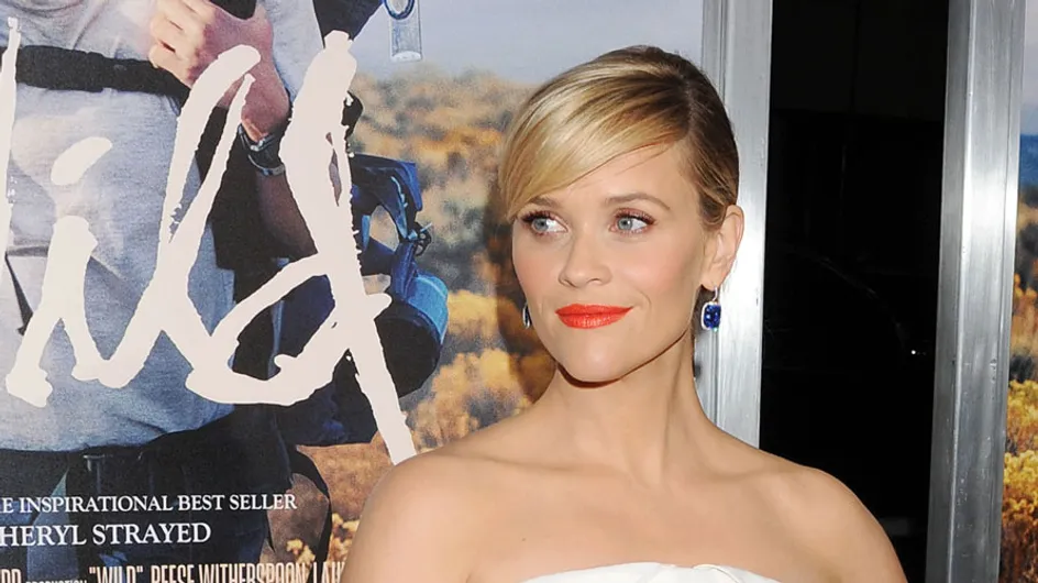 Reese Witherspoon defiende a Renée Zellweger de las críticas a su nuevo look