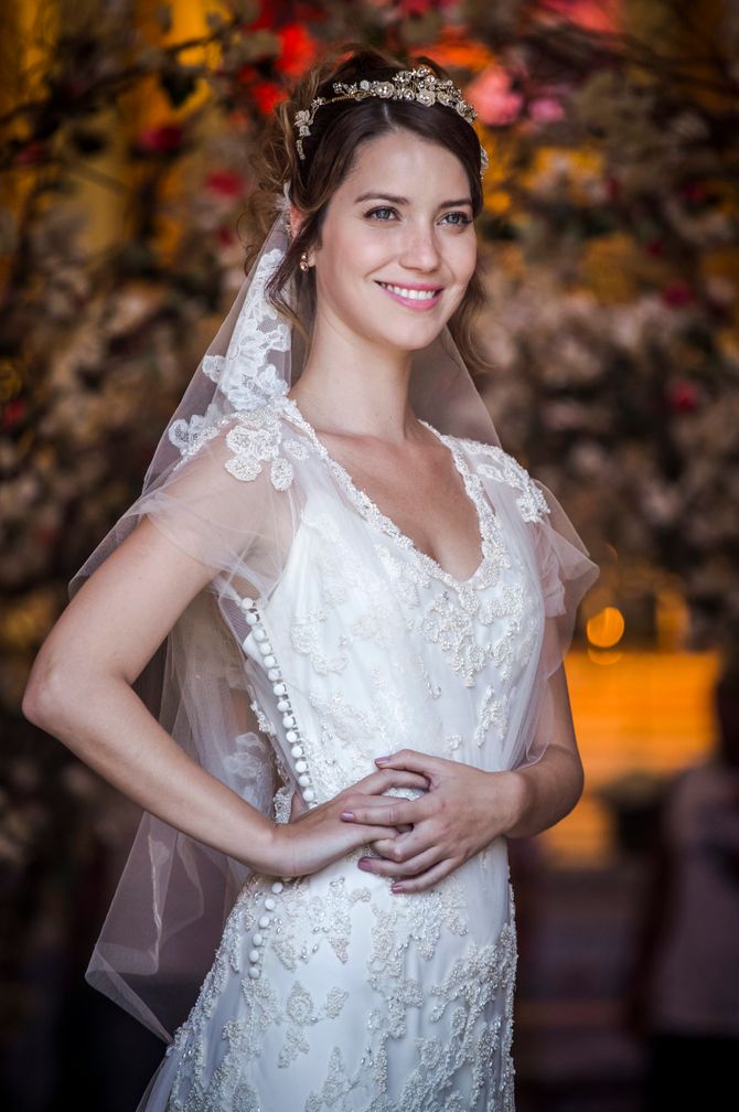 Alto Astral | Laura (Nathalia Dill) de noiva