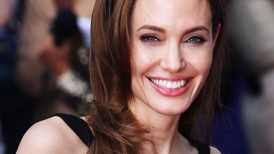 Des photos d'Angelina Jolie topless à 19 ans refont surface