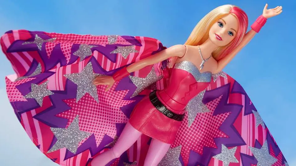 La nouvelle poupée Barbie est une super-héroïne !