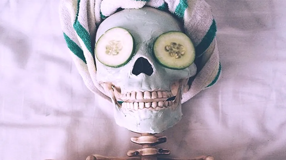 Este muerto está muy vivo: La increíble vida, tras la muerte, de un esqueleto en Instagram