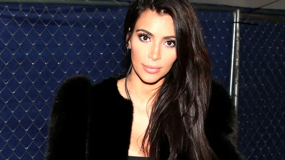 Kim Kardashian expose de nouveau ses fesses dans un magazine (Photo)