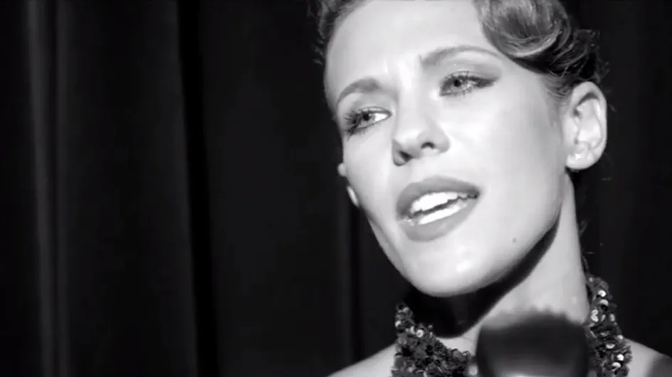 Lorie, femme fatale dans le clip de la chanson du film "Les portes du soleil" (Vidéo)